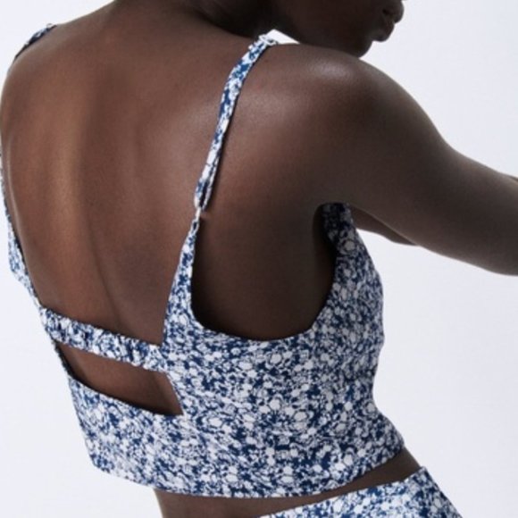 Zara Tops Zara Blue Floral Print Crop Top Poshmark